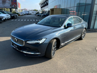 Volvo S90 Plus Bright 2.0d 249 CP 4x4