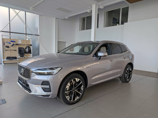 Volvo XC60 Plus Bright 2.0i 398 CP