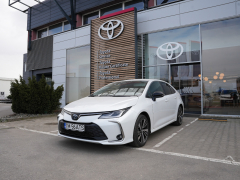 Toyota Corolla Sedan Dynamic 1.8i 140 CP