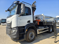 Iveco X-WAY AD300X46Z HR ON+ MACARA CU BENĂ BASCULABILĂ TRILATERAL