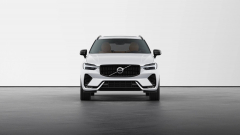 Volvo XC60 Plus Dark 2.0i 264 CP 4x4